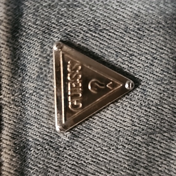 Guess size 30 jean Capris - Picture 4 of 6